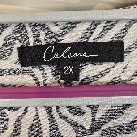 Women's Caleooa Zebra Print Floral 3/4 Sleeve Blouse | Size 2X - Picture 10 of 11